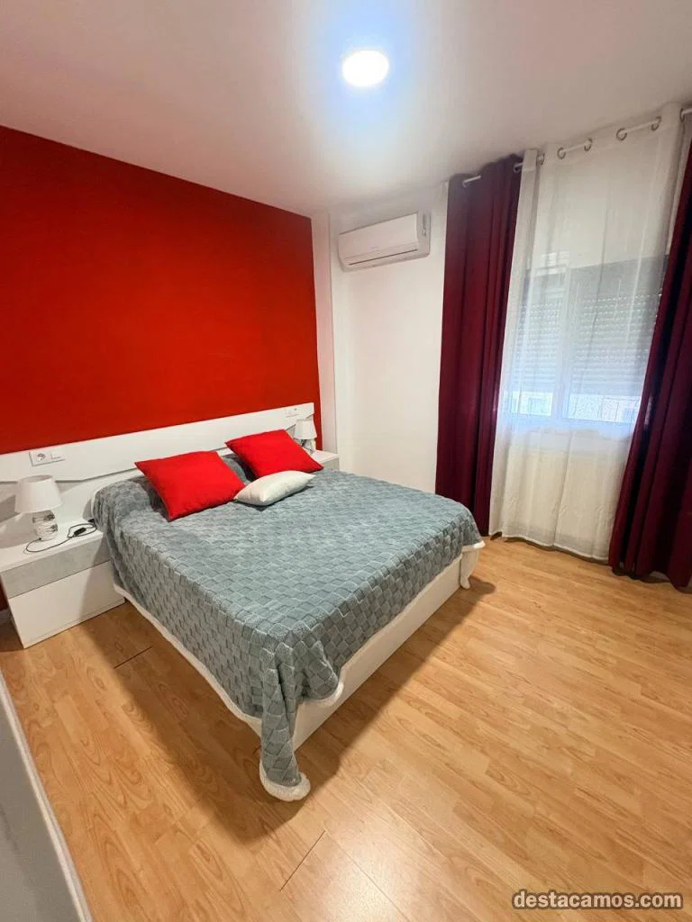 Se alquila habitación en piso céntrico profile photo