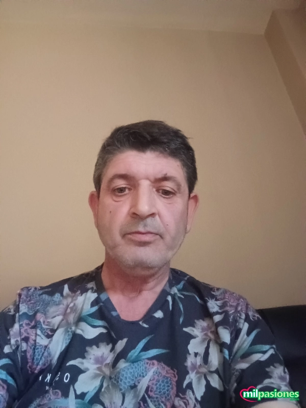 Hombre busca mujer no profesional para darme masaje relajant profile photo