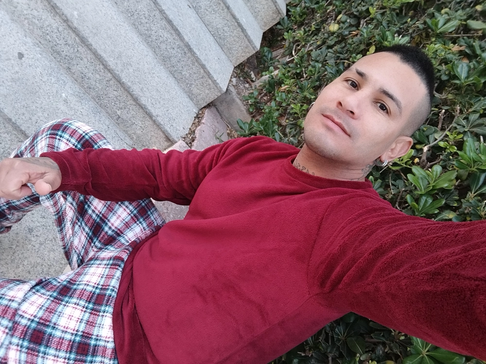 Colombiano alegre extrovertido con ganas de salir profile photo