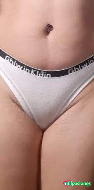 Chica guapa y simpatica con pareja abierta profile photo