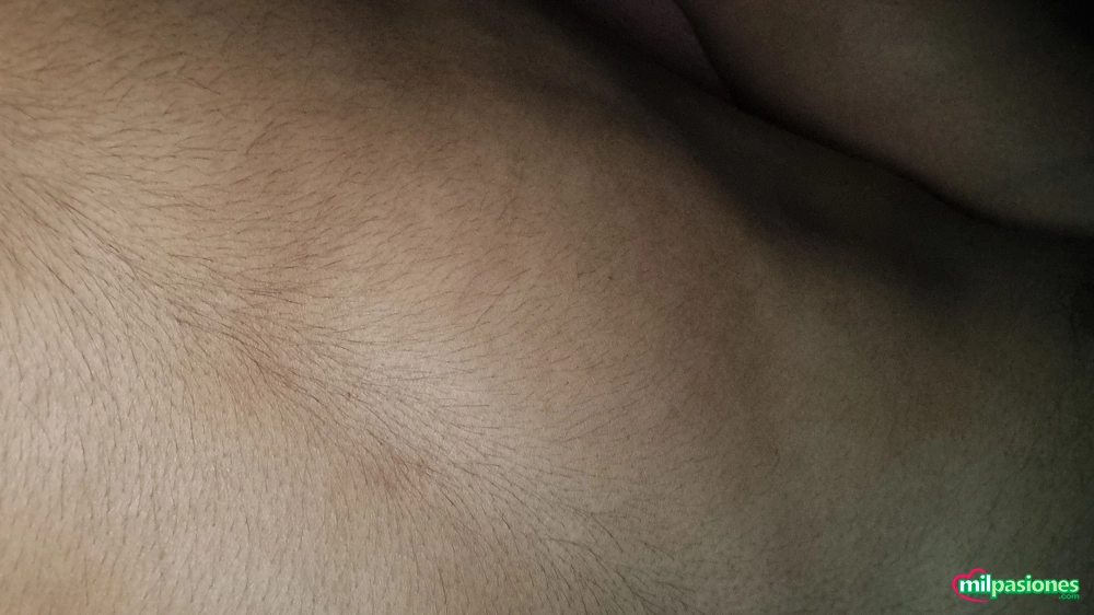 Chico se ofrece a pareja y chicas para sexo gratis muy guapo profile photo