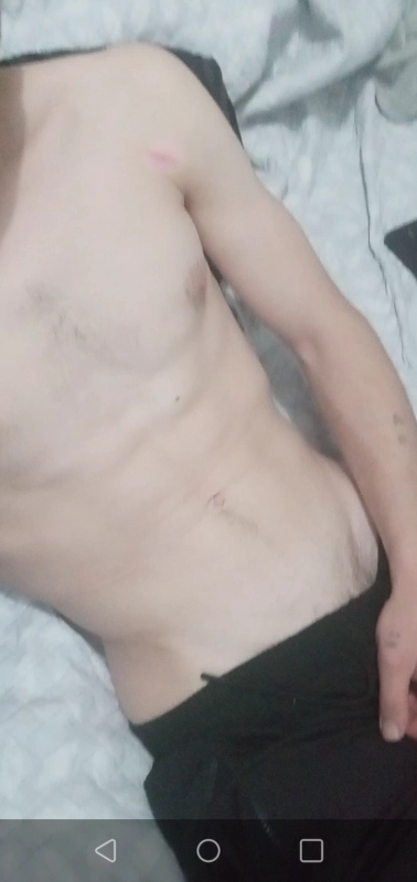 Tengo 31 años y quiero probar a reventar a tu mujer háblame profile photo