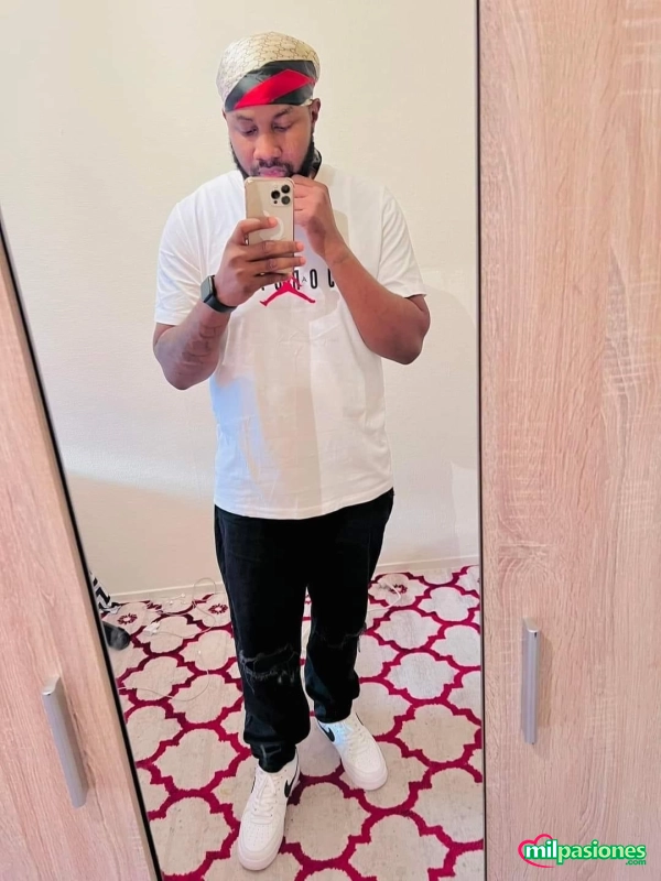 I am here to satisfy any woman that wants to be happy profile photo