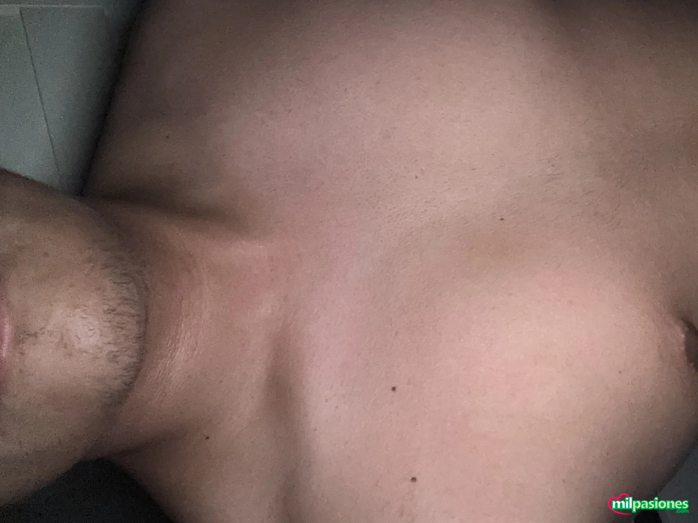 Chico hetero queda con muy buena compañia profile photo