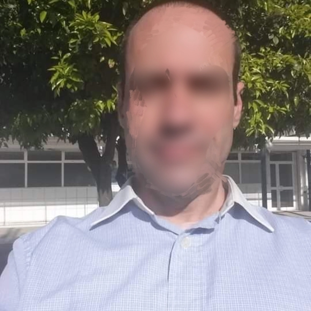 Cornudo atractivo y generoso busca mujer morbosa profile photo