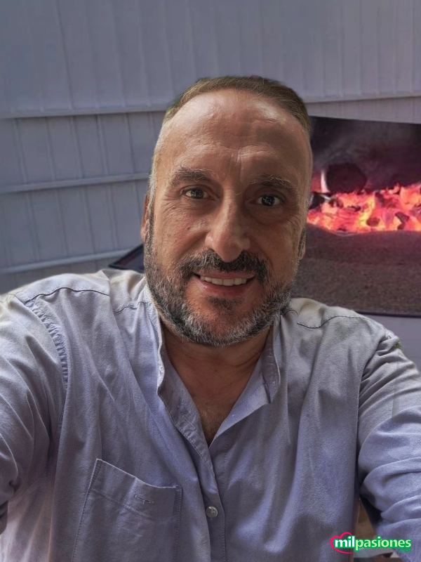 Busco chica para ser amantes discretos y complicidad profile photo