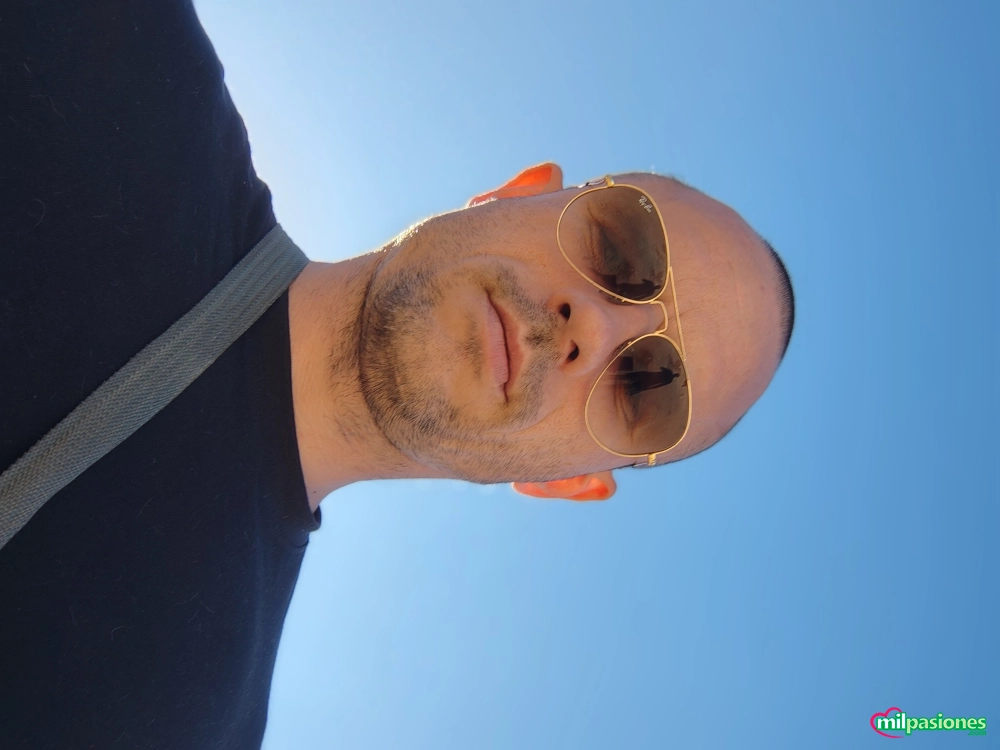 Cumplo vuestras fantasías no tengo tabues profile photo
