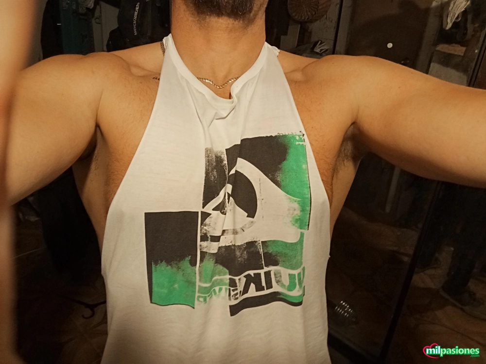 Experto en masajes y todo tipo de juegos. profile photo