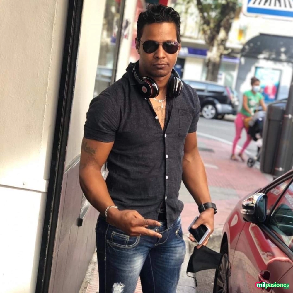 Dominicano guapo bien cuerpo busca una chica profile photo