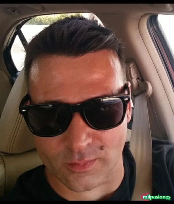 Hombre se ofrece para encuentros esporádicos mujeres 30-60 profile photo