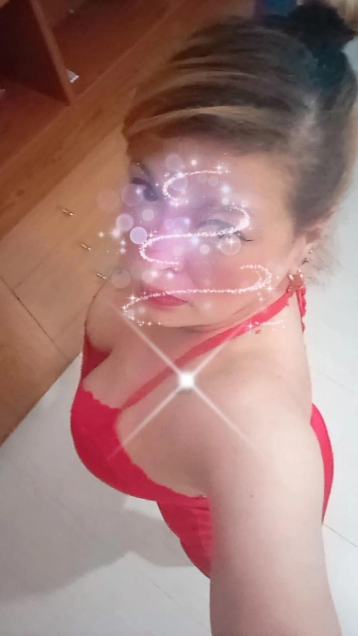 CAROLINE HERMOSA MADURITA FIESTERA 24H CASTELLON profile photo