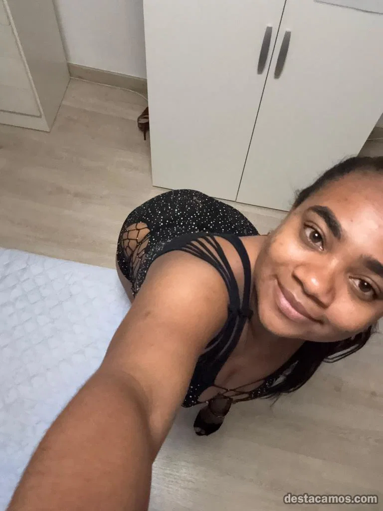 latina profile photo