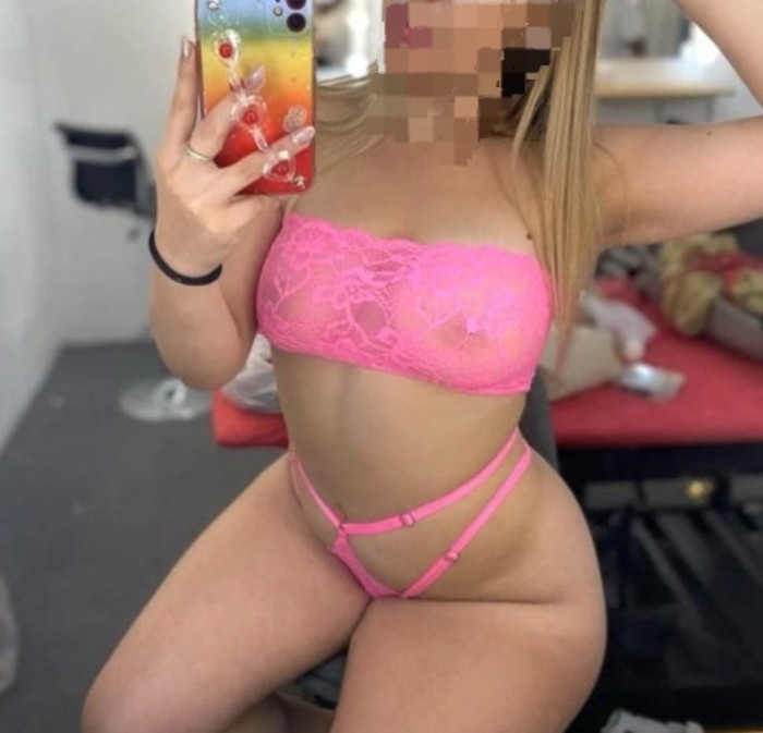 NUEVA EN LA ZONA DE GUADALAJARA ME GUSTA LA DIVERSION JUEGOS Y DEJARME LLEVAR... profile photo