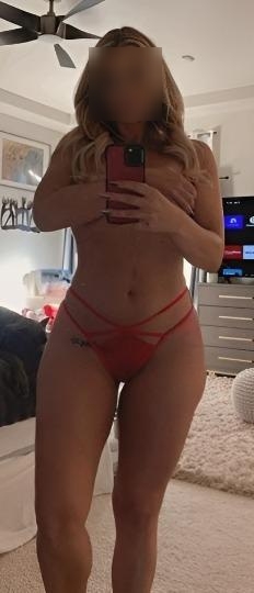 Sandra mujer con curvas divinas profile photo