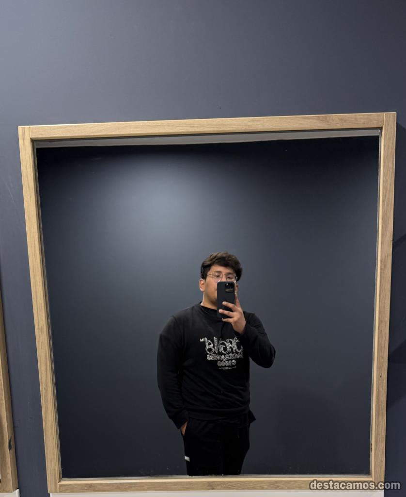 chico latino joven de 25 profile photo
