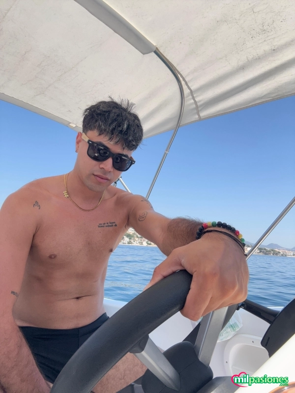 Colombiano caliente profile photo