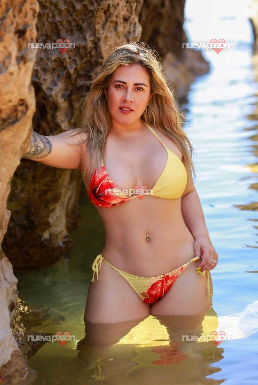 LA RUBIA Y LA MORENA MÁS CACHONDAS Y FIESTERAS profile photo