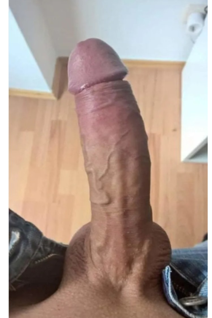 Je suis un homme mûr disponible gratuitement pour les femmes profile photo