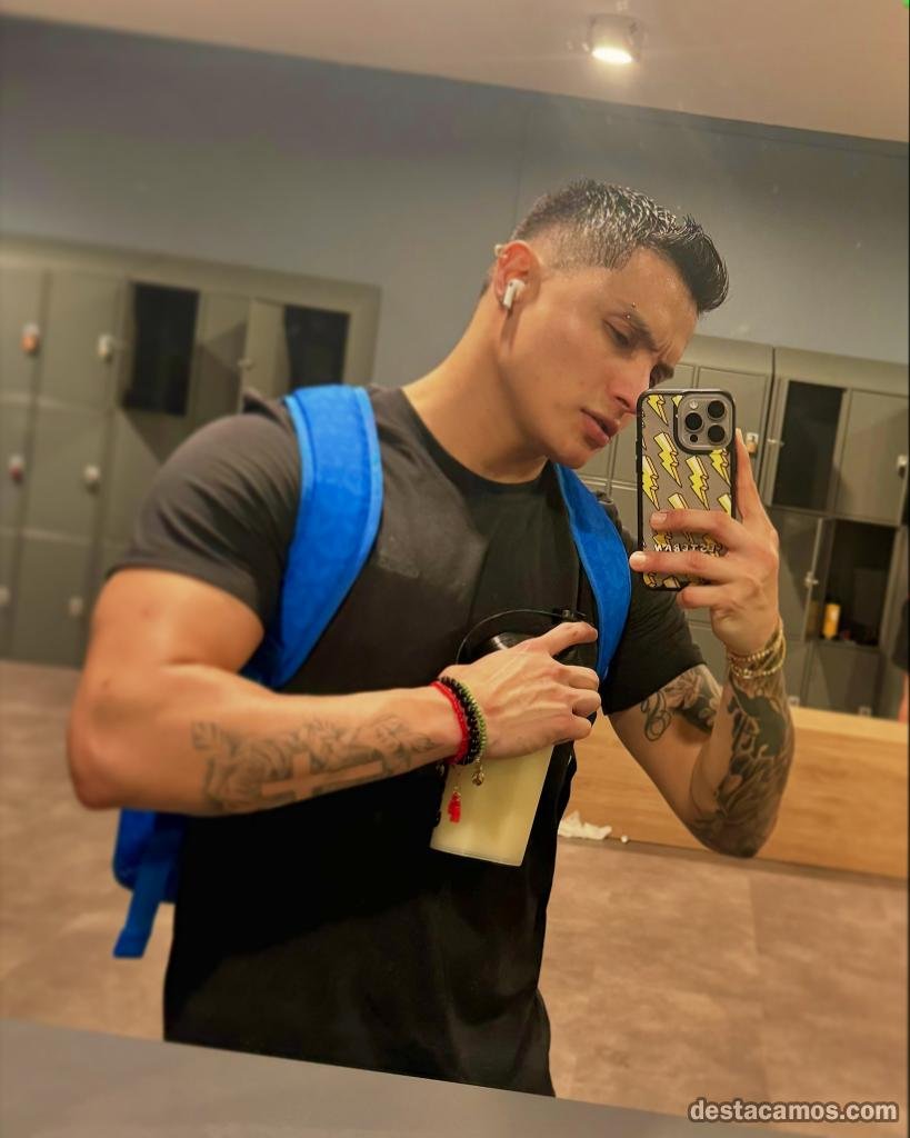 COLOMBIANO LATINO VIP EXCLUSIVO POR PRIMERA VEZ EN TU CIUDAD profile photo