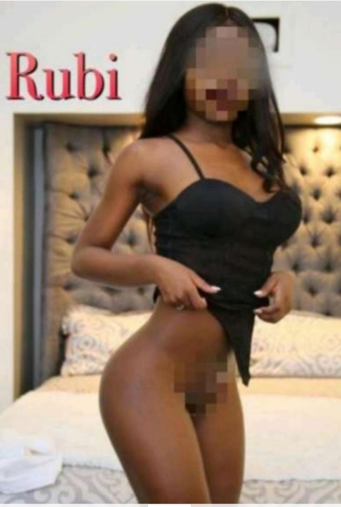 MULATA DELGADA IN YOUR TOWN profile photo