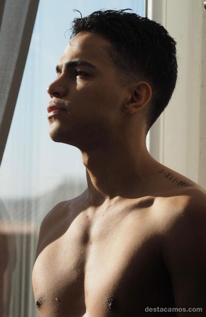 COLOMBIANO profile photo