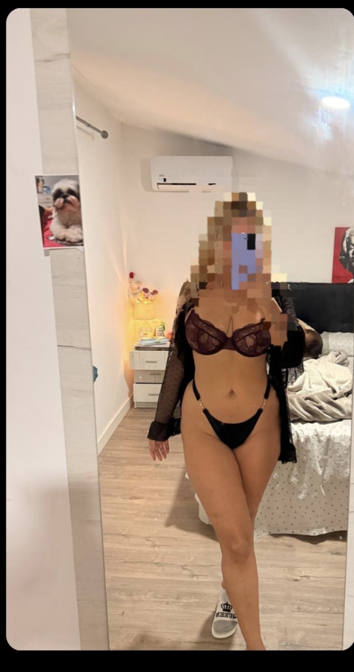 LATINA CON UN CUERPO NATURAL profile photo