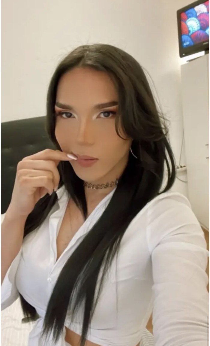 CHICA TRANS MUY FEMENINA Y ENROLLADA profile photo