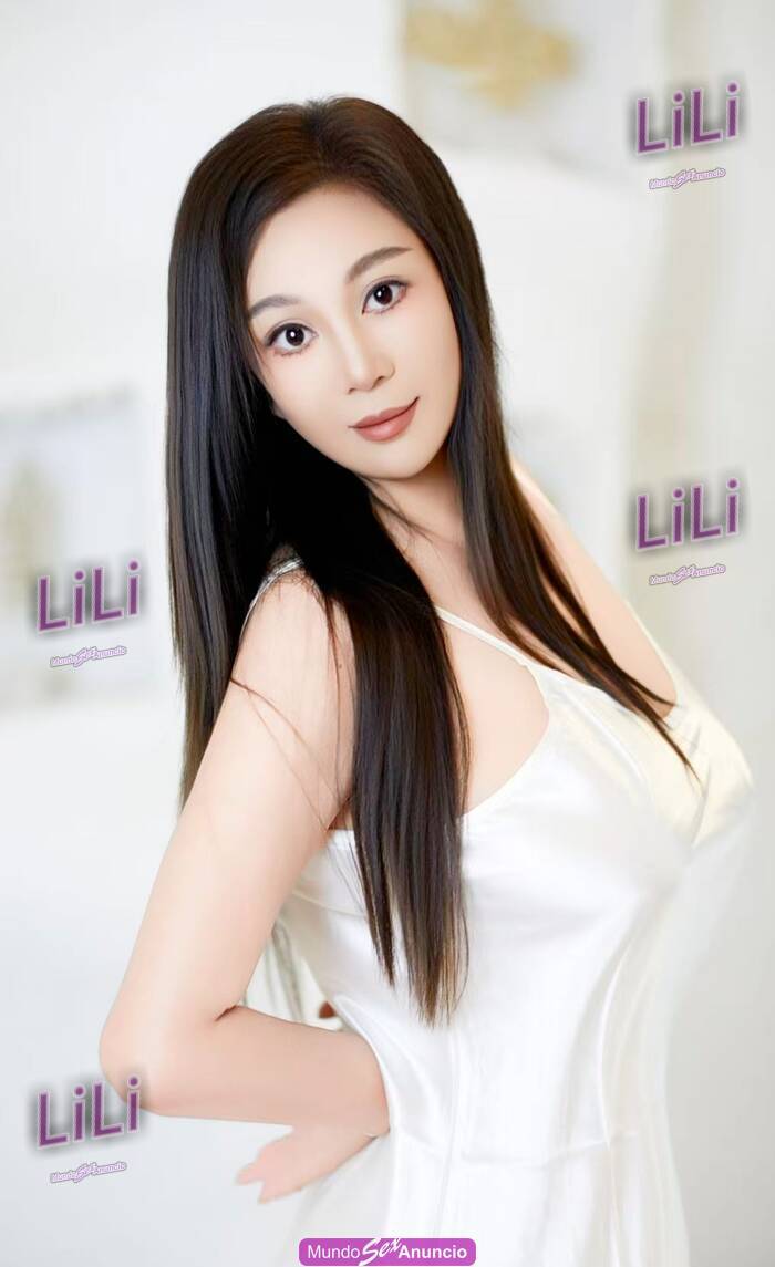 Chica asiatique japonaise chinoise amusante Lleida Rectorat et U profile photo