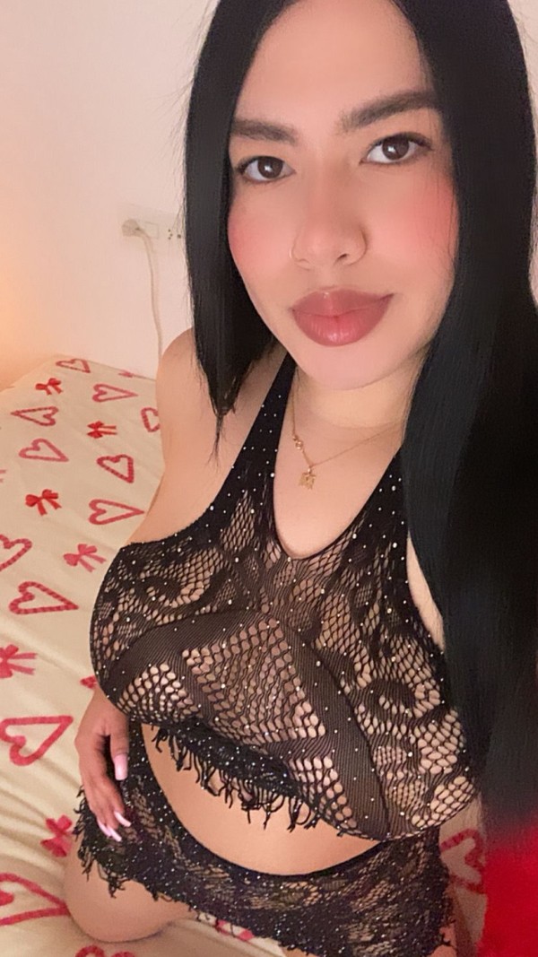 LATINA FOTO REALES ESTOY AQUí PARA COMPLACERTE profile photo
