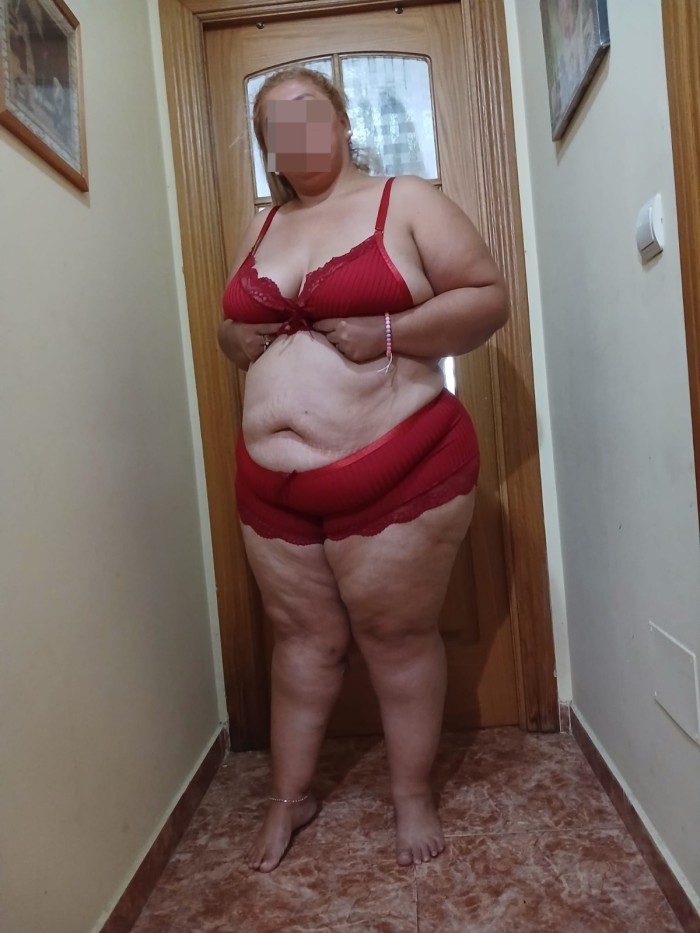 COMPLACENT ARDIENT SENSUAL DESIROUS OF SEX profile photo