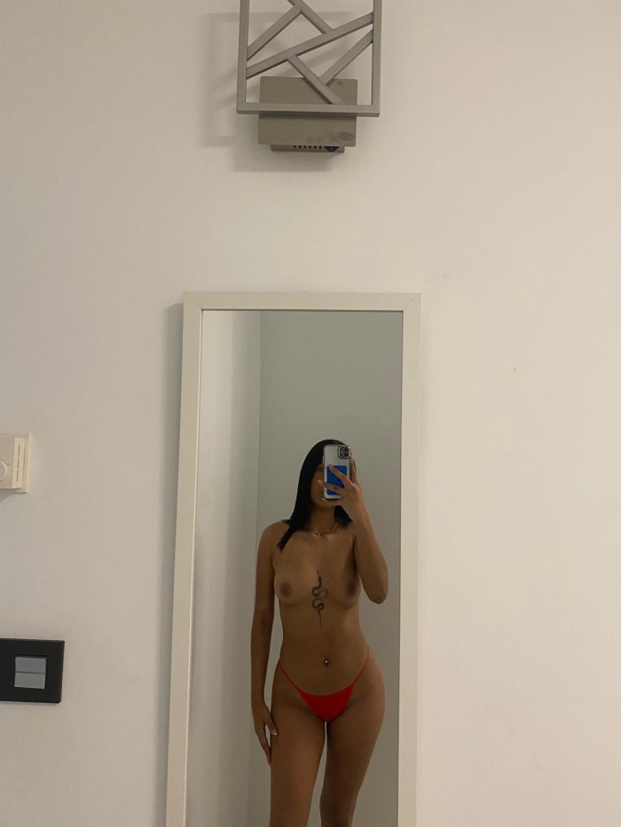 LA CHICA QUE TODOS DESEAN CONOCER profile photo