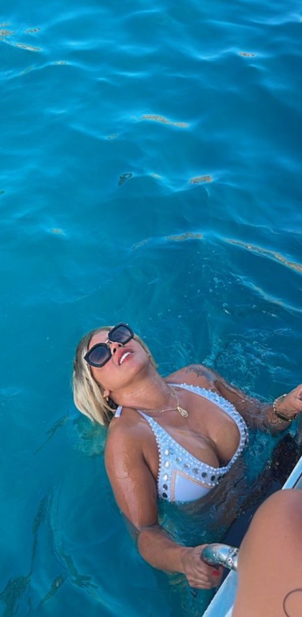 Carmen brasileña en ibiza profile photo