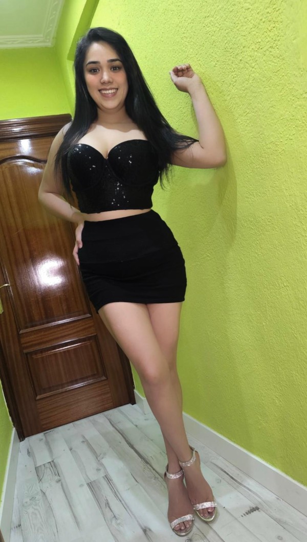 Una mujer atractiva profile photo