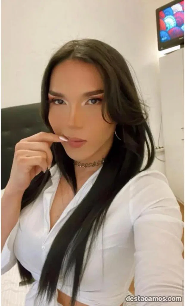 Chica trans enrollada al máximo profile photo