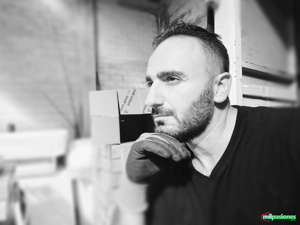 Acompañante de mujeres maduras profile photo