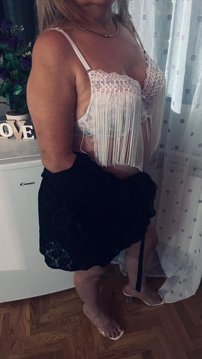 VICTORIA MADURITA COLOMBIANA GUAPISIMA 45 AÑOS NOVEDAD EN TU CIUDAD 24H profile photo