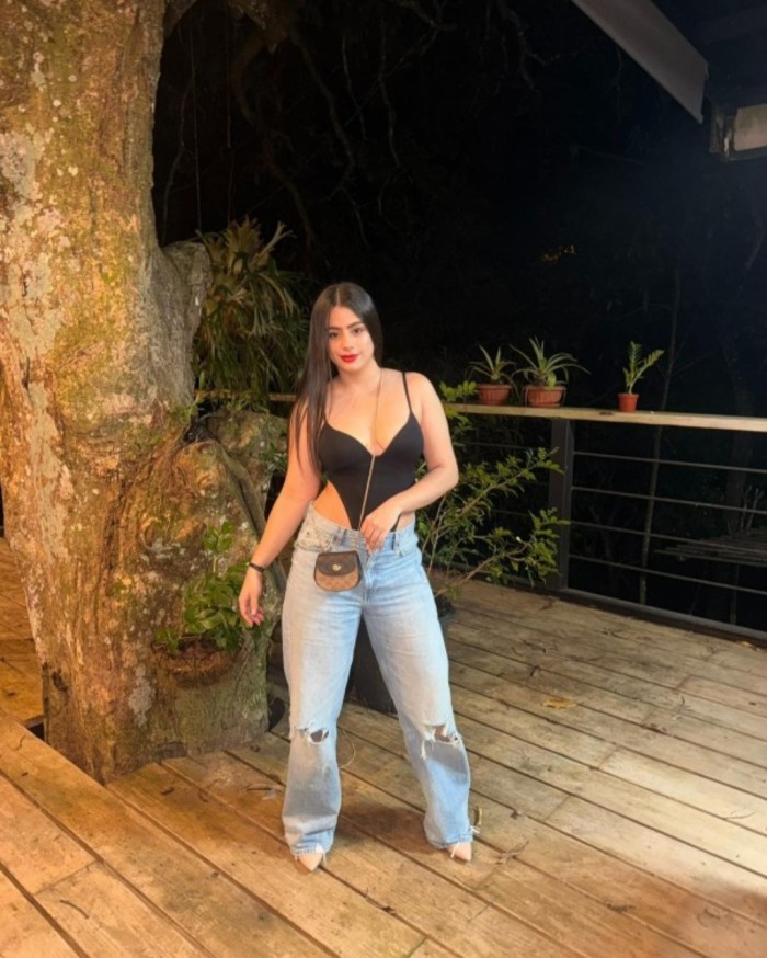 ME CORRO A CHORROS ENCIMA TUYO SOLO HOY Y MAñANA SALIDAS 24HS profile photo