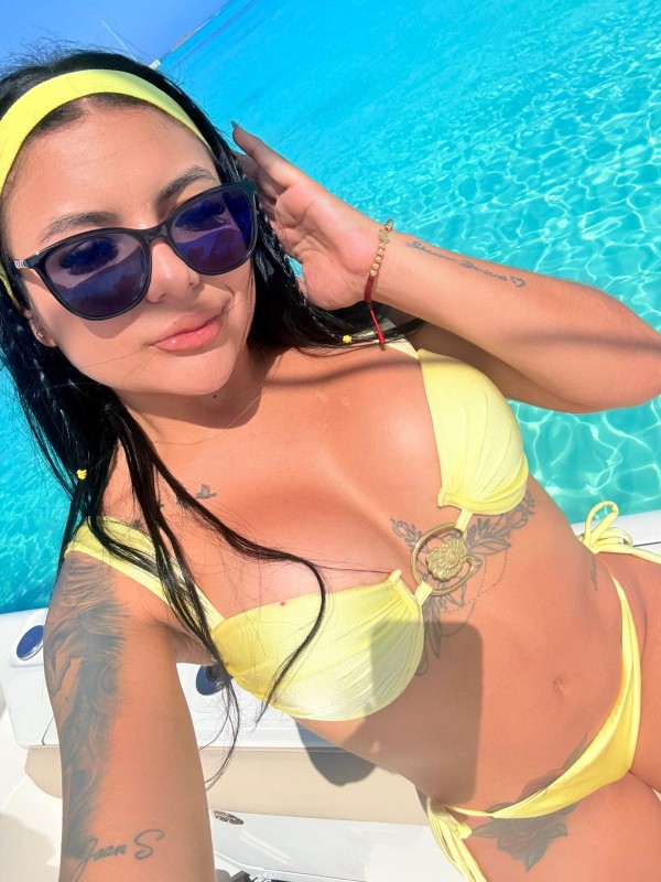 ISABELLA CHICA FIESTERA profile photo