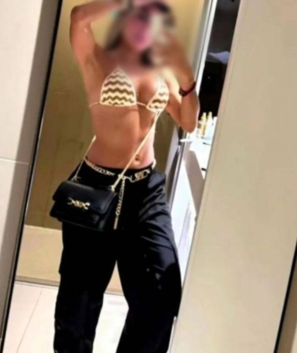 VILLARROBLEDO PAOLA Young COLOMBIAN girl with a Unique body Everything for you call or text me Let's meet profile photo