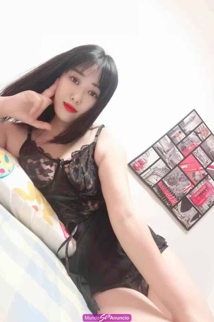 ATTRACTIVE ORIENTAL GIRL profile photo