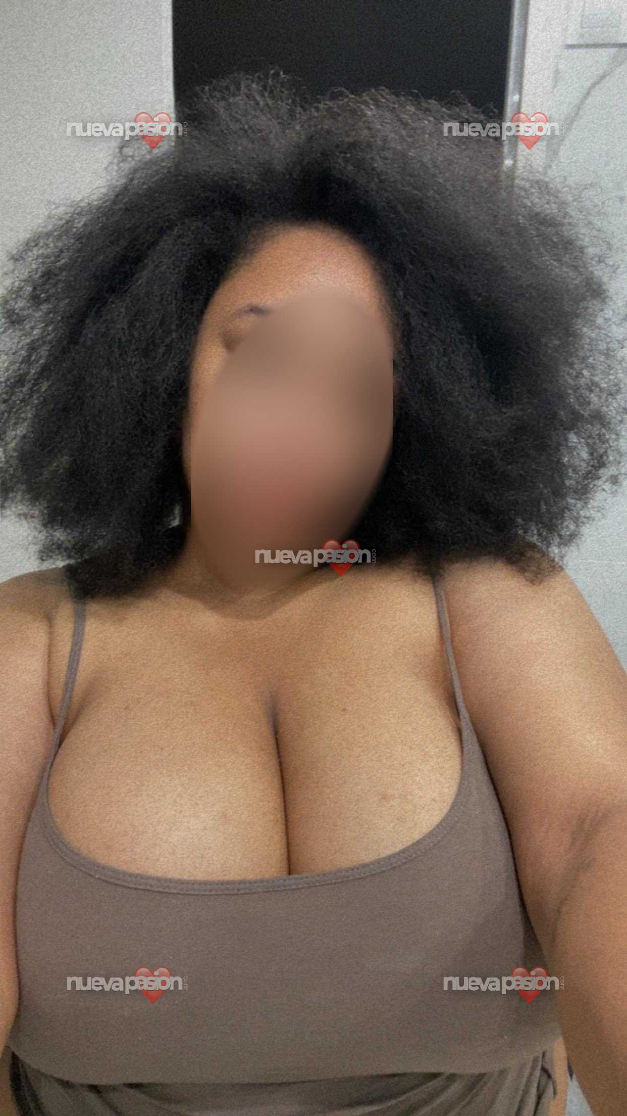 Morena tetona caliente profile photo