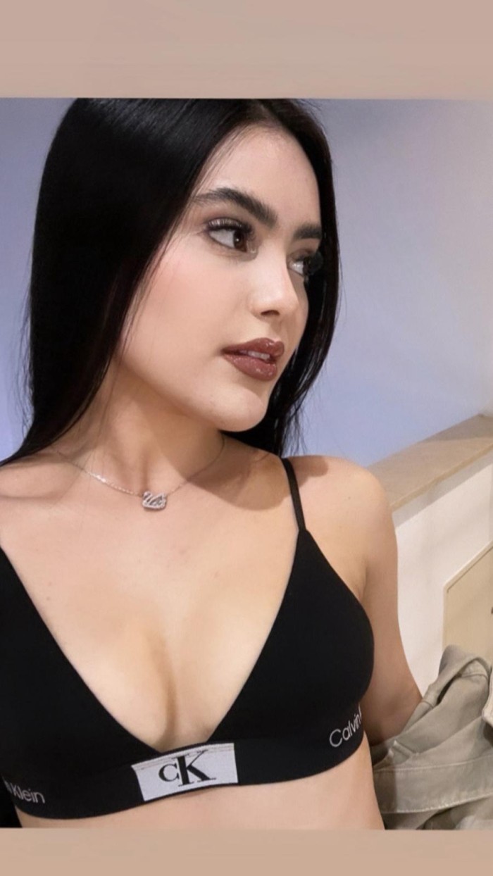 JOVENCITA UNIVERSITARIA MORBOSA JUGUETONA FIESTERA profile photo