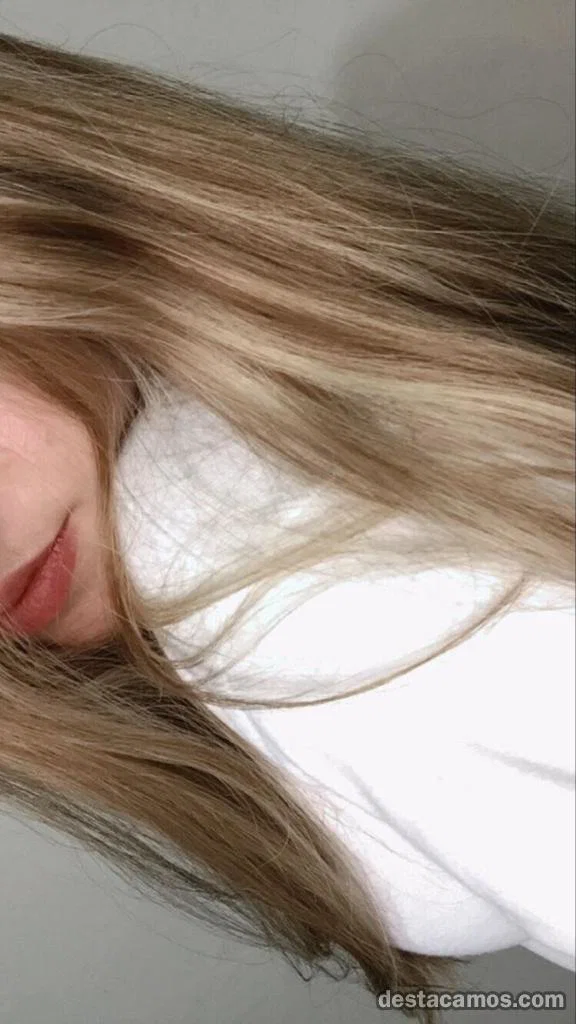 Rubia bella y divertida profile photo