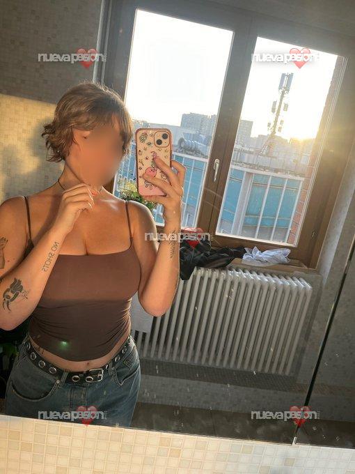 Verfügbar für deine Momente der sexuellen Befriedigung. profile photo
