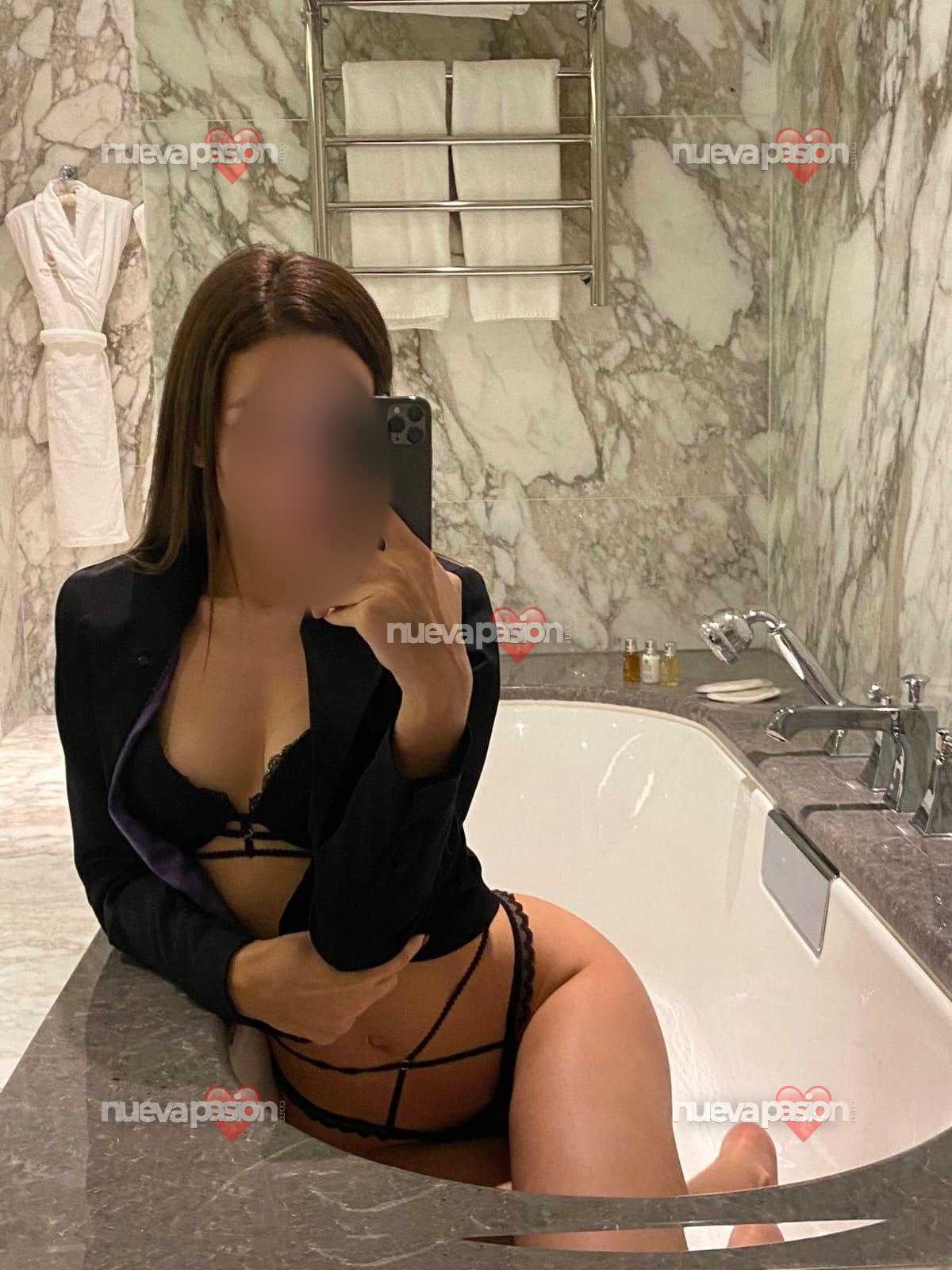 Je suis disponible profile photo