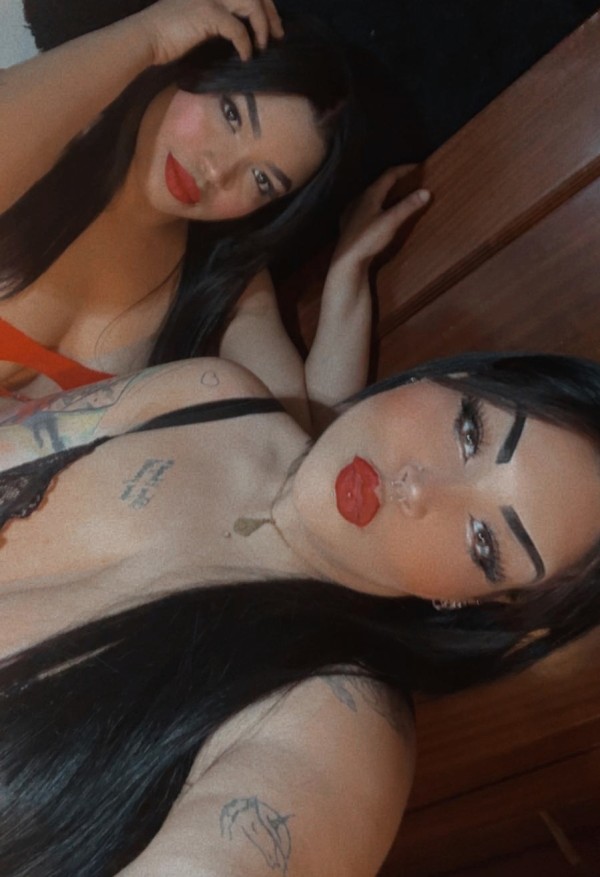 2 AMIGAS MUY GUARRAS LLUVIA FIESTA BDSM TAMBIEM SALIDAS LAS 24H profile photo