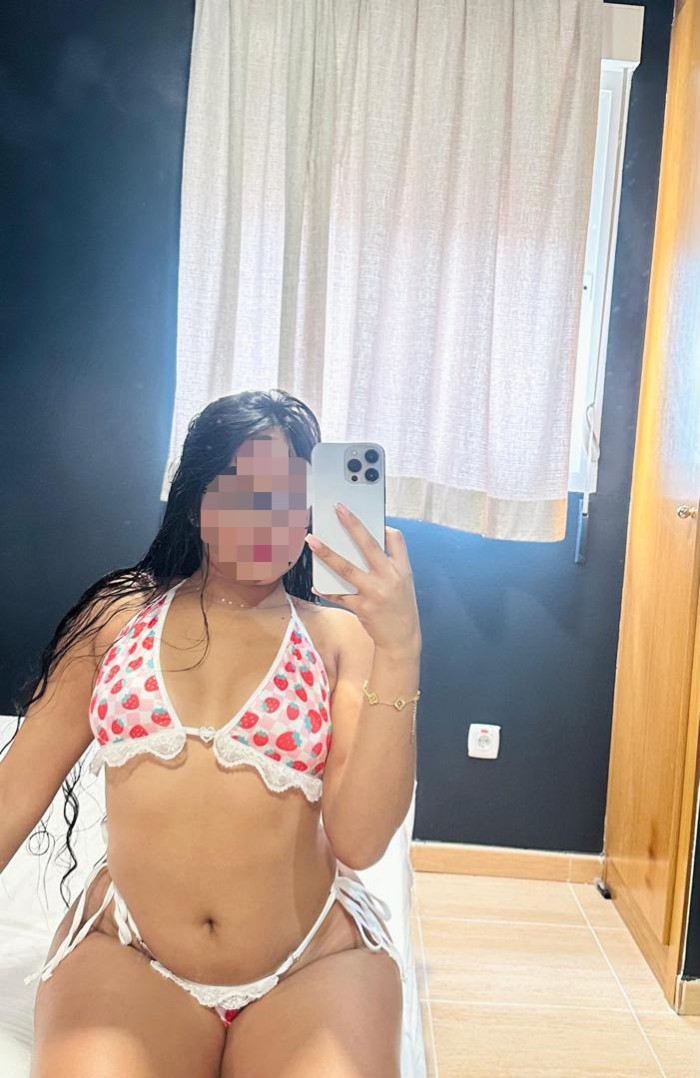 VIENES PARA REBOTARTE MIS NALGAS EN TU POLLA? profile photo