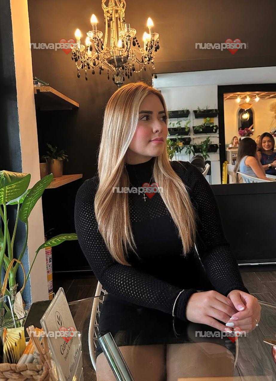 Guapa et chaude espagnole moitié russe profile photo