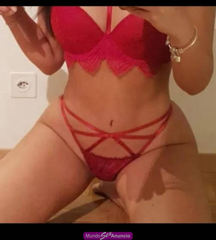 Aleja sexy atractiva profile photo