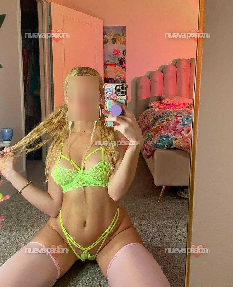 Die wunderschöne Frau mit dem großen Hintern ist in deiner Stadt verfügbar. profile photo